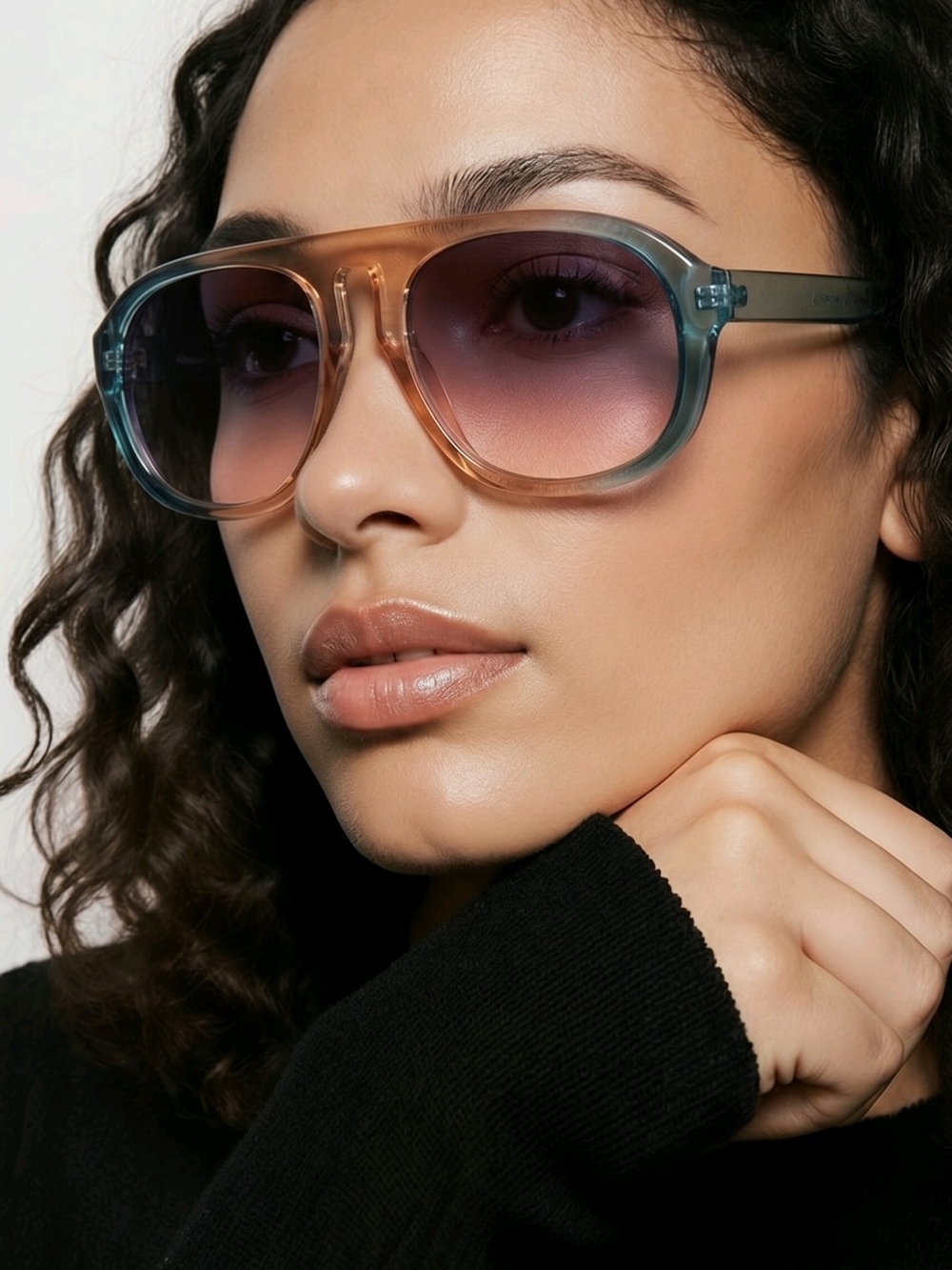 Retro Oversized Shield Sunglasses in Amber and Purple - Picture 4 of 5